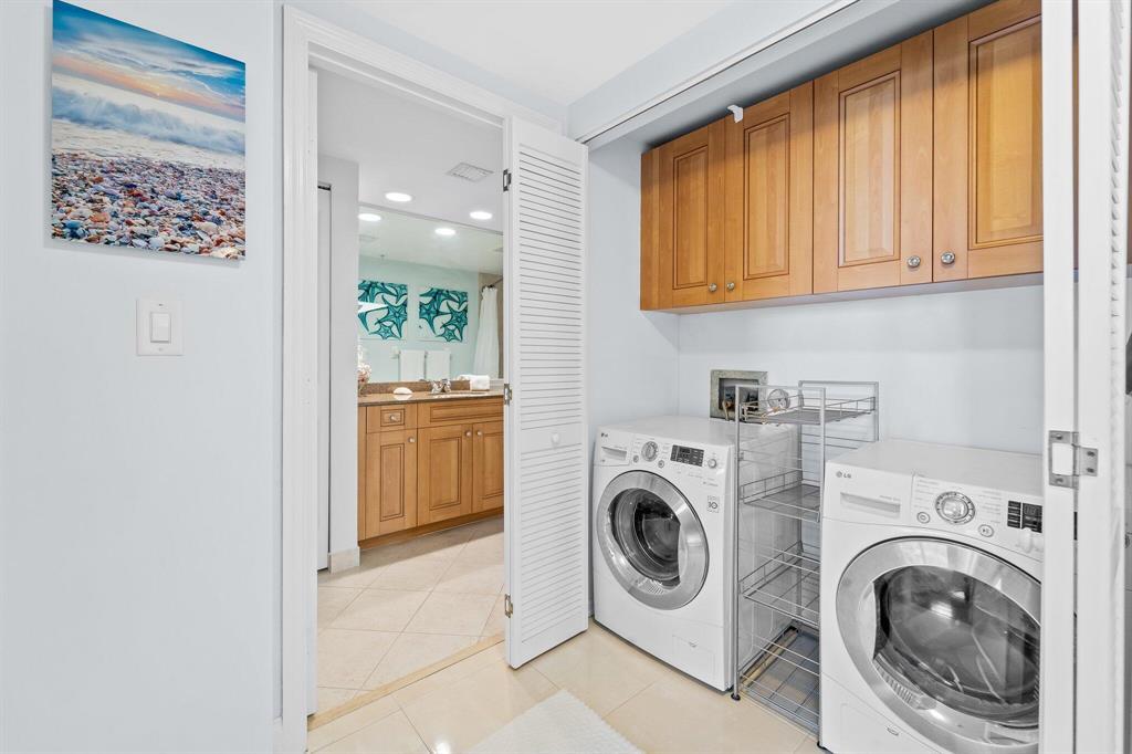 347 N New Riv Dr #1004 Fort Lauderdale, FL 33301