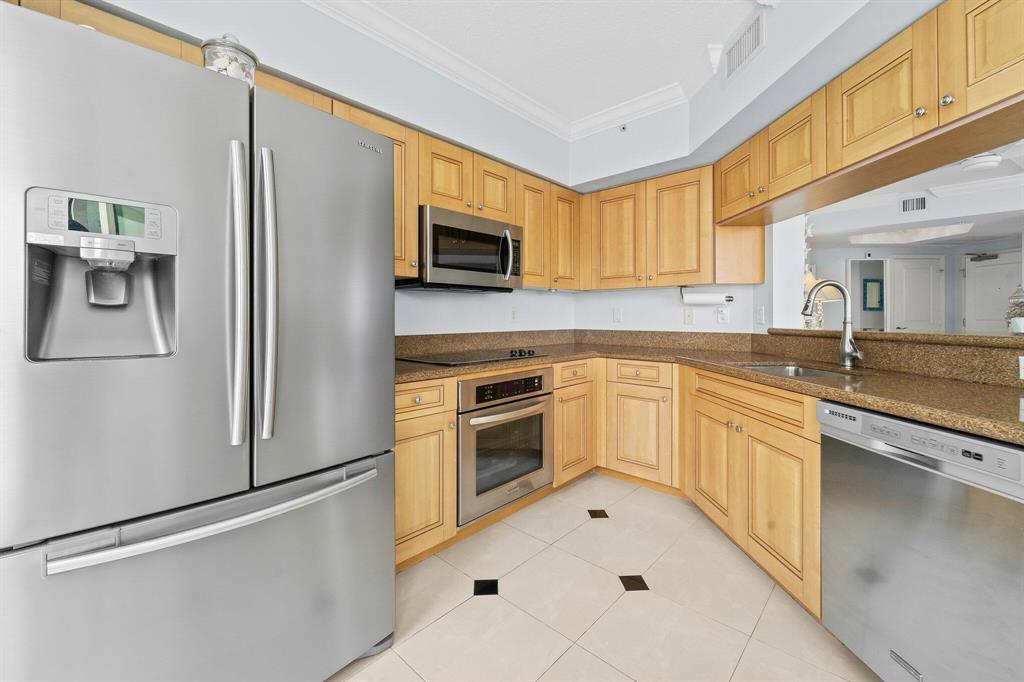 347 N New Riv Dr #1004 Fort Lauderdale, FL 33301