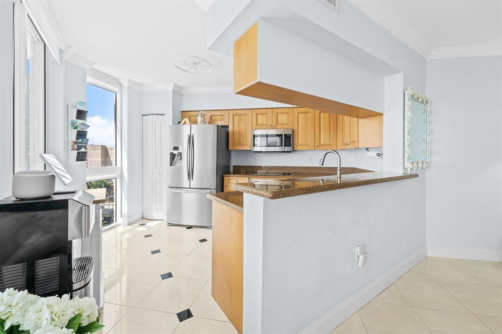 347 N New Riv Dr #1004 Fort Lauderdale, FL 33301