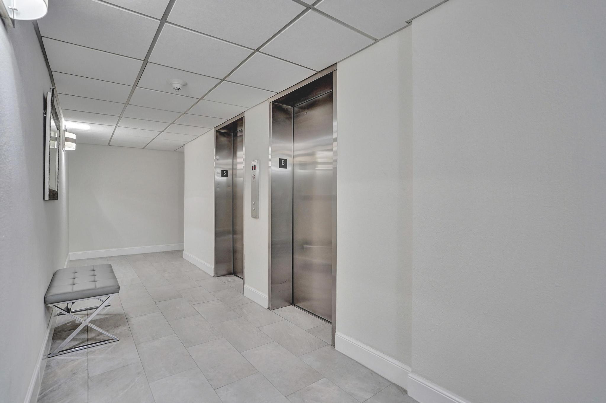 2715 N Ocean #6C Fort Lauderdale, FL 33308