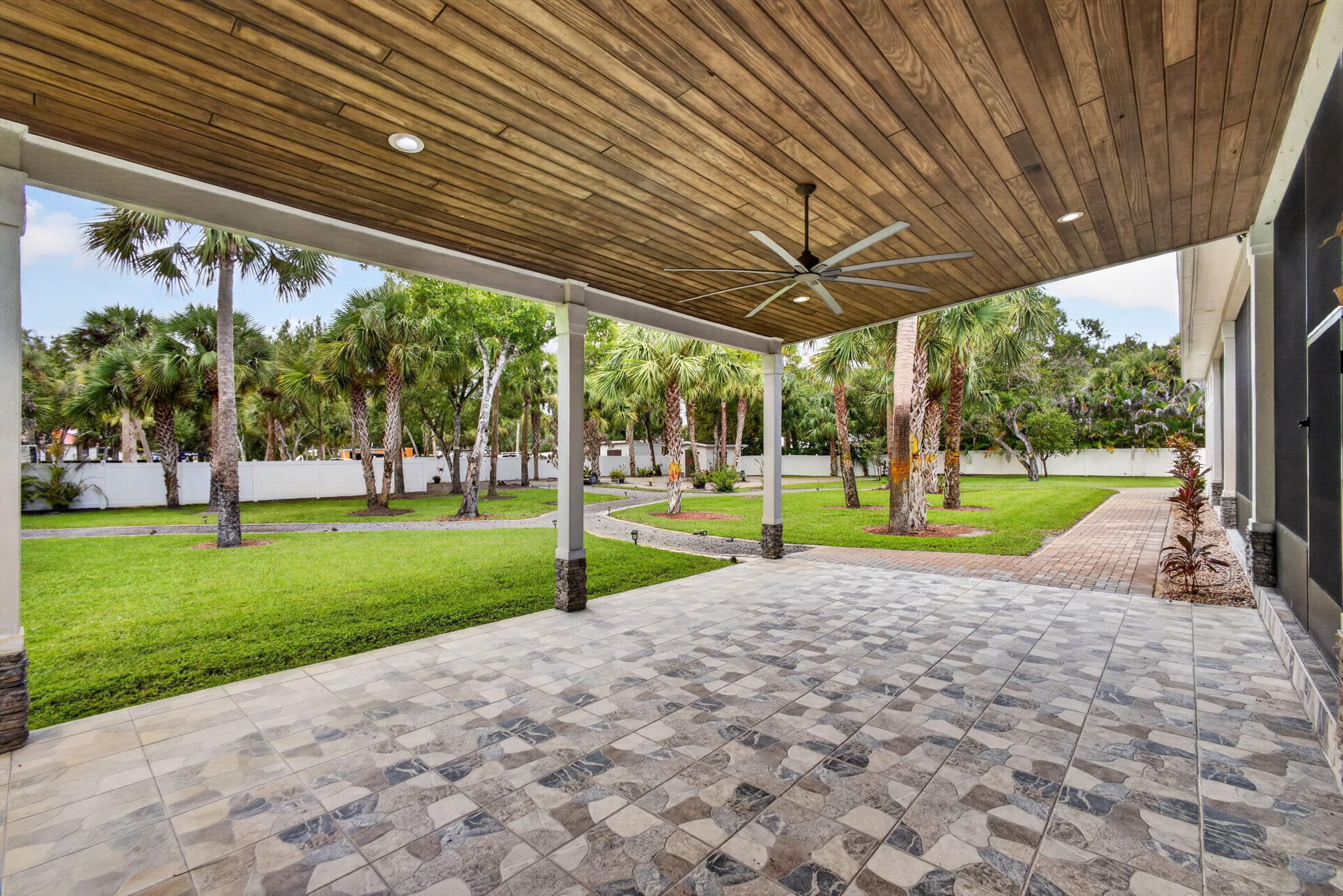 145 24th Ave Vero Beach, FL 32962