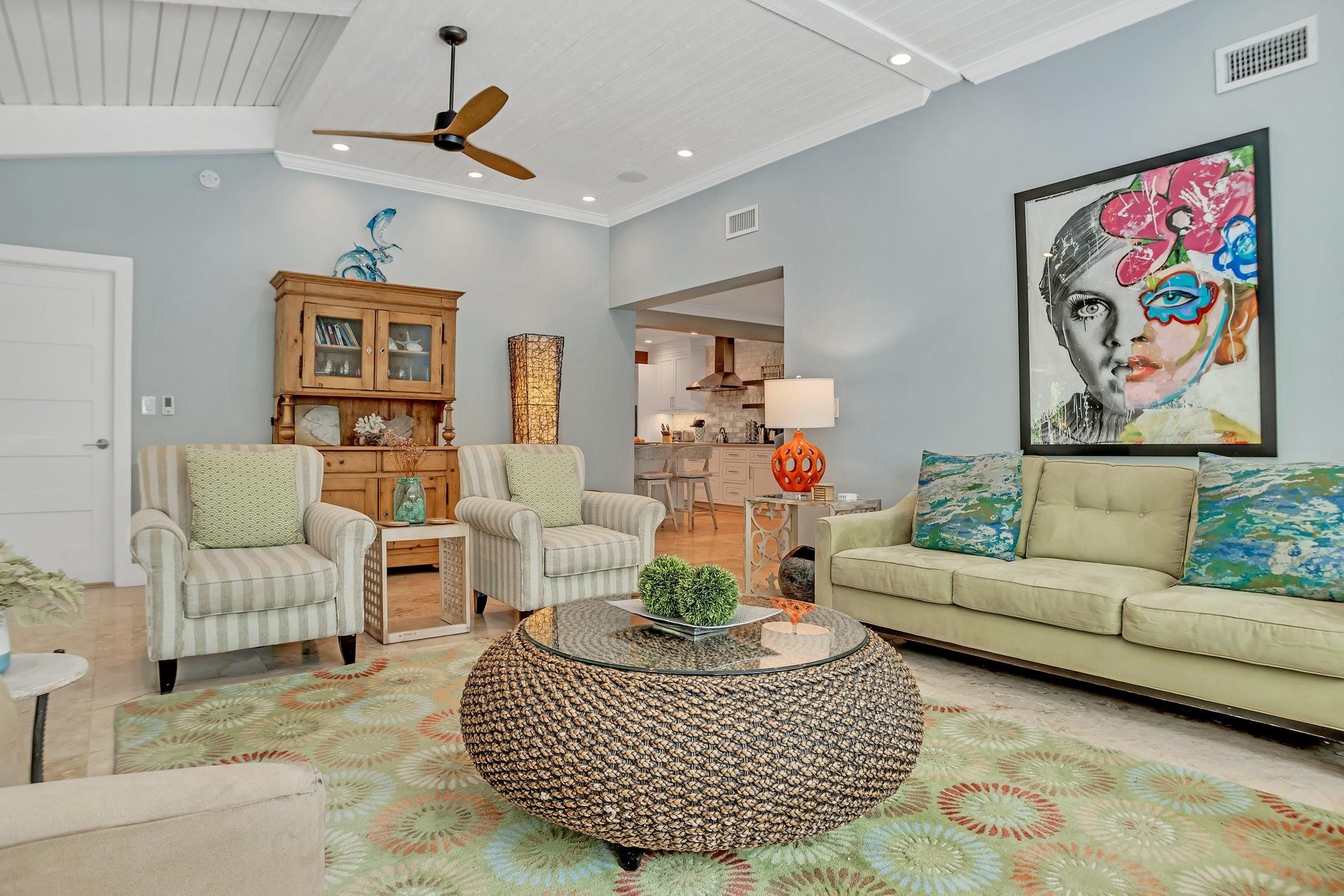 2013 NE 32nd Ave Fort Lauderdale, FL 33305