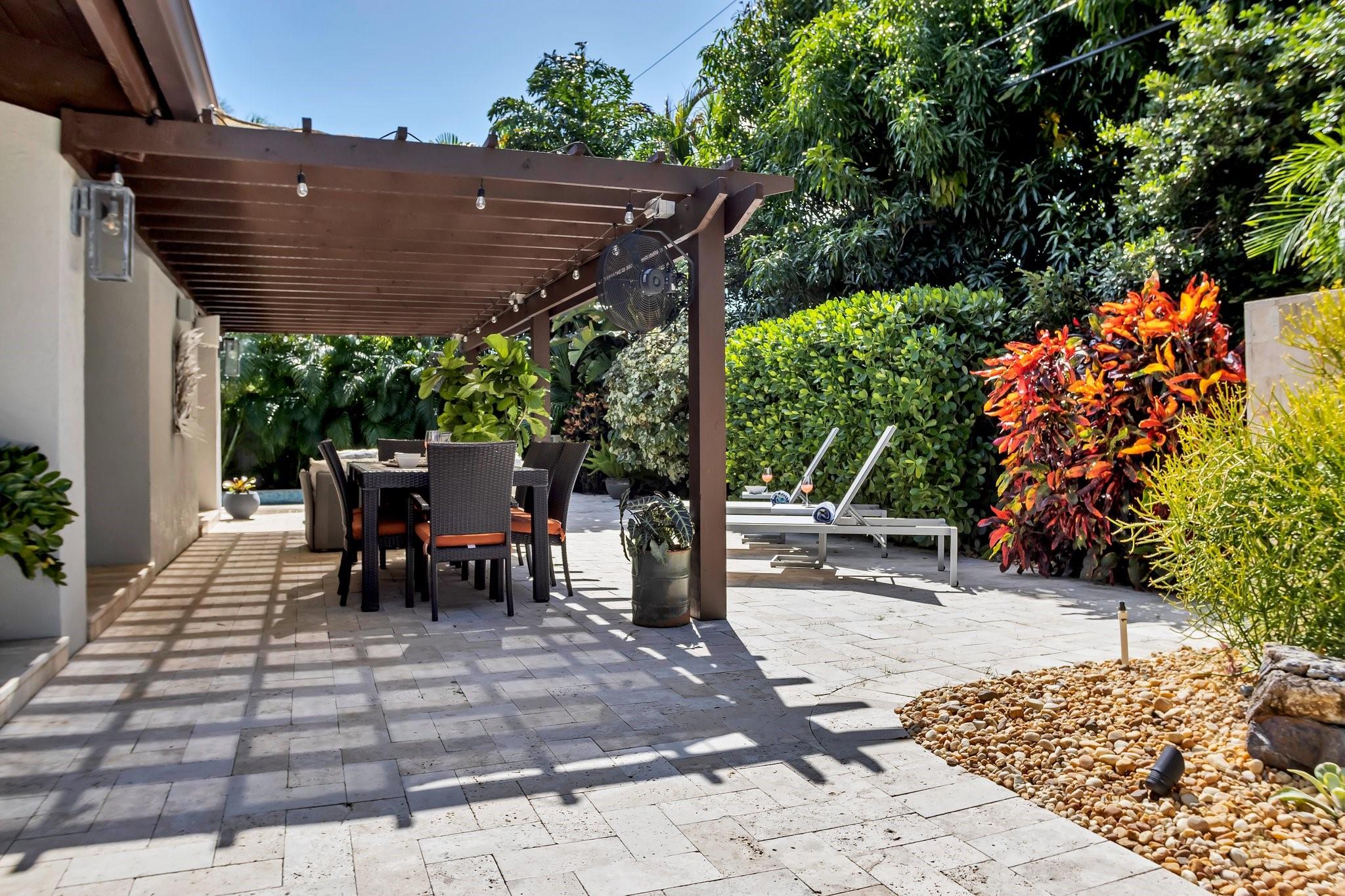 2013 NE 32nd Ave Fort Lauderdale, FL 33305