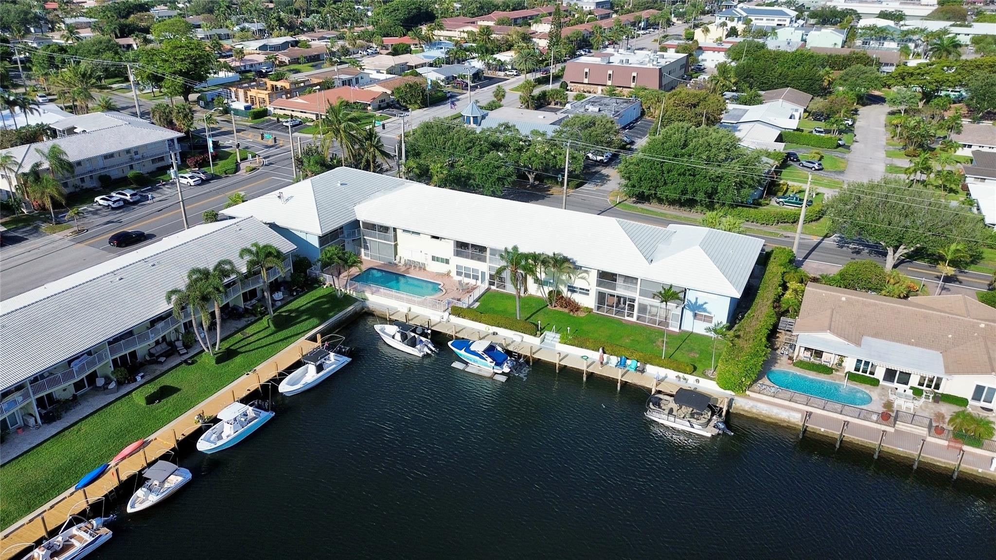 2301 NE 36th St #202,Lighthouse Point, FL 33064