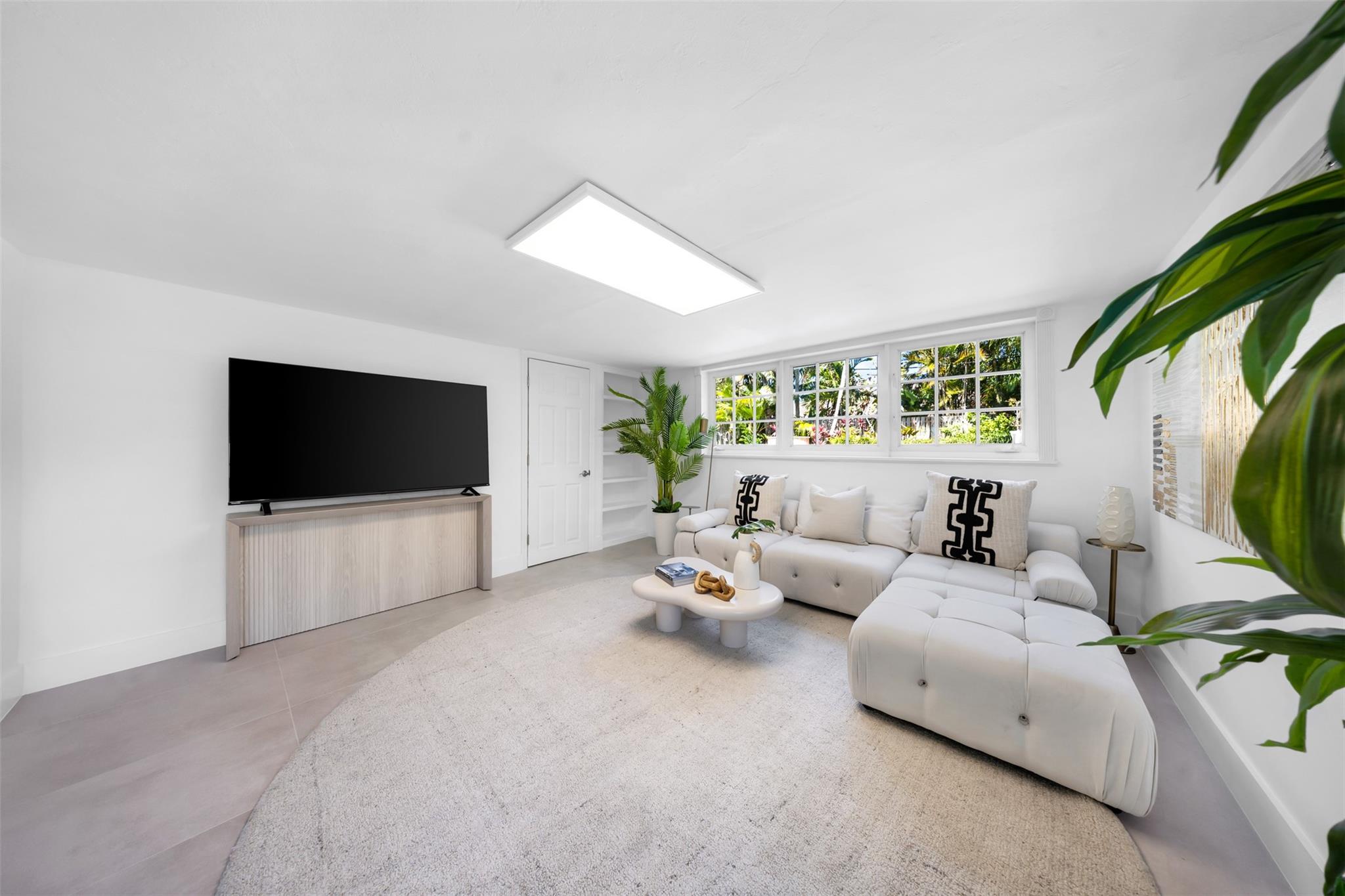 1900 Admirals Way Fort Lauderdale, FL 33316