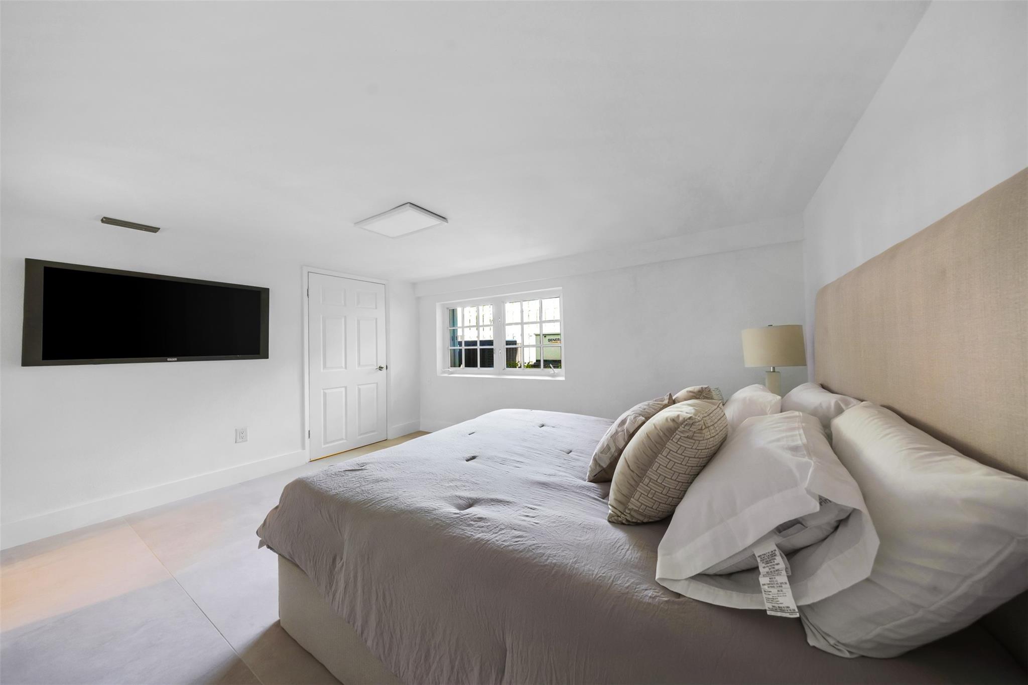 1900 Admirals Way Fort Lauderdale, FL 33316