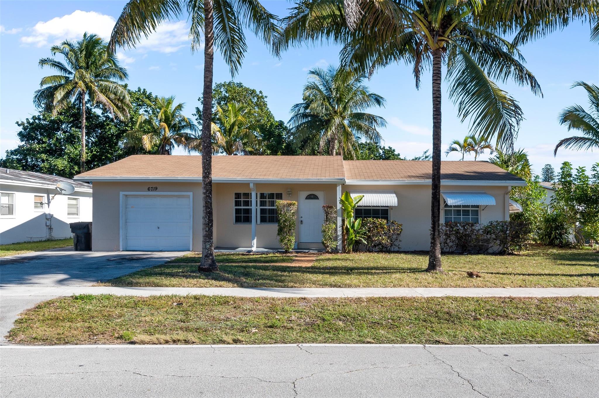 6719 Boulevard Of Champions