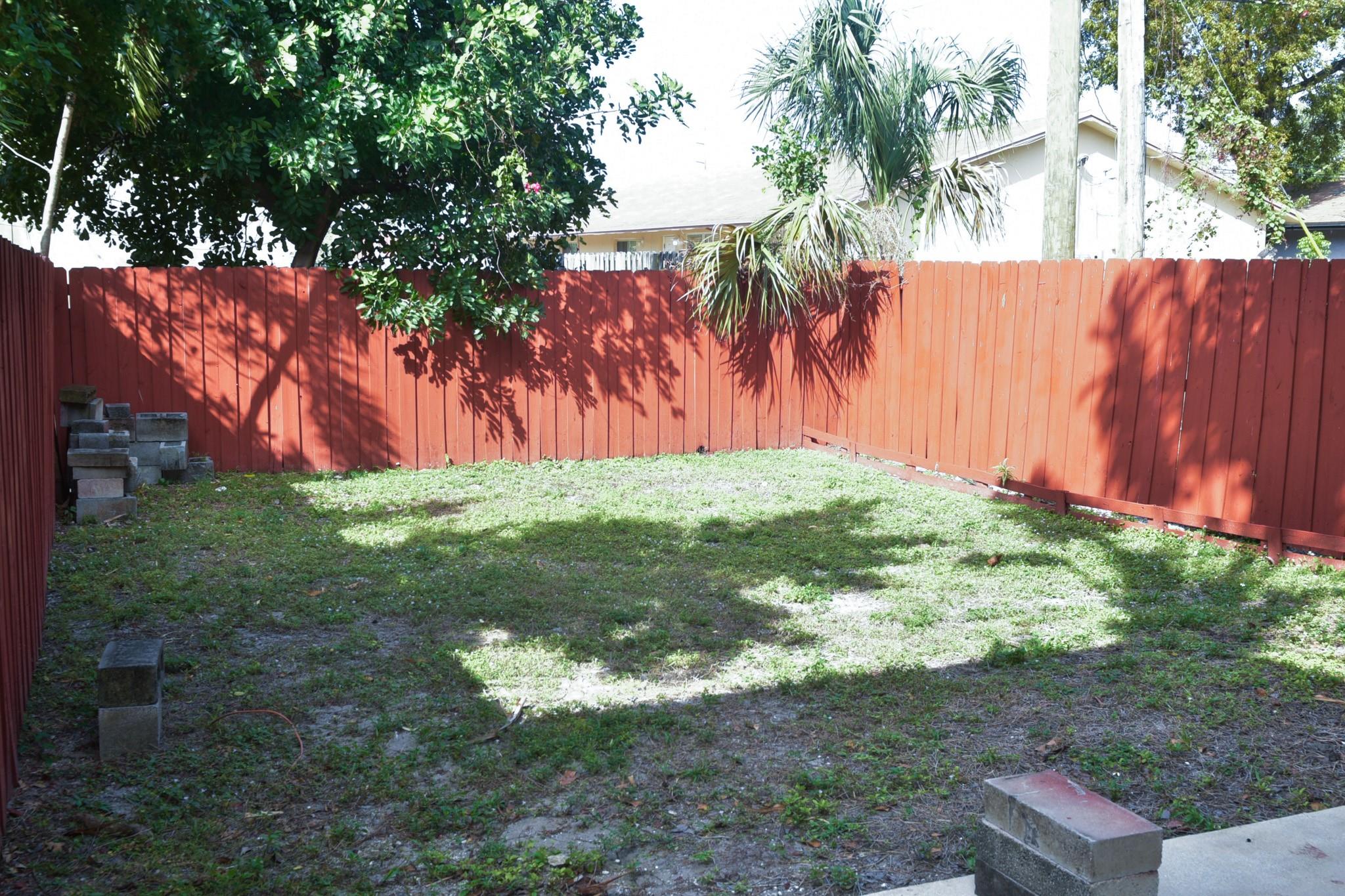 1039 NW 7th Ter #1