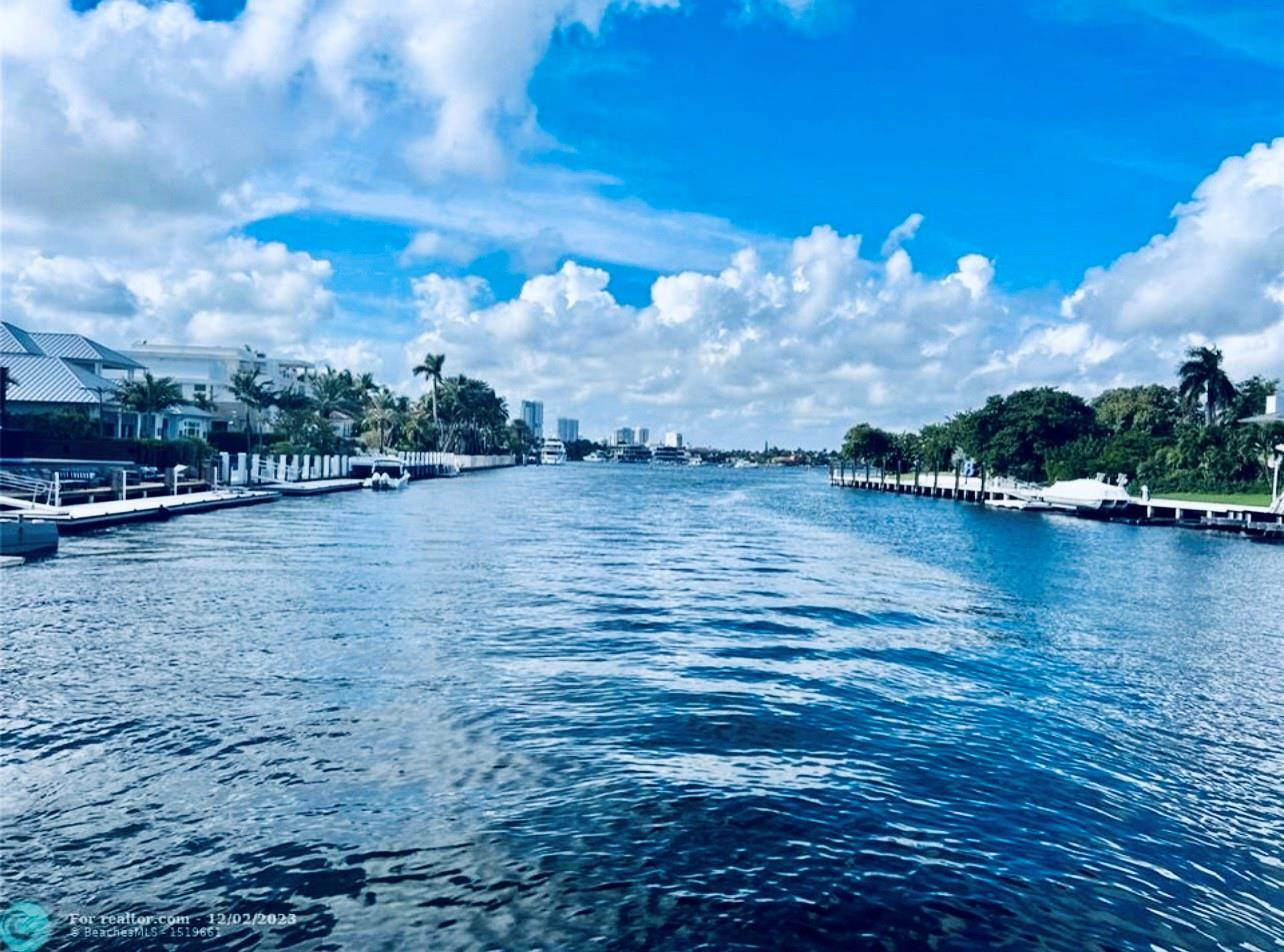 23 Isla Bahia Dr Fort Lauderdale, FL 33316