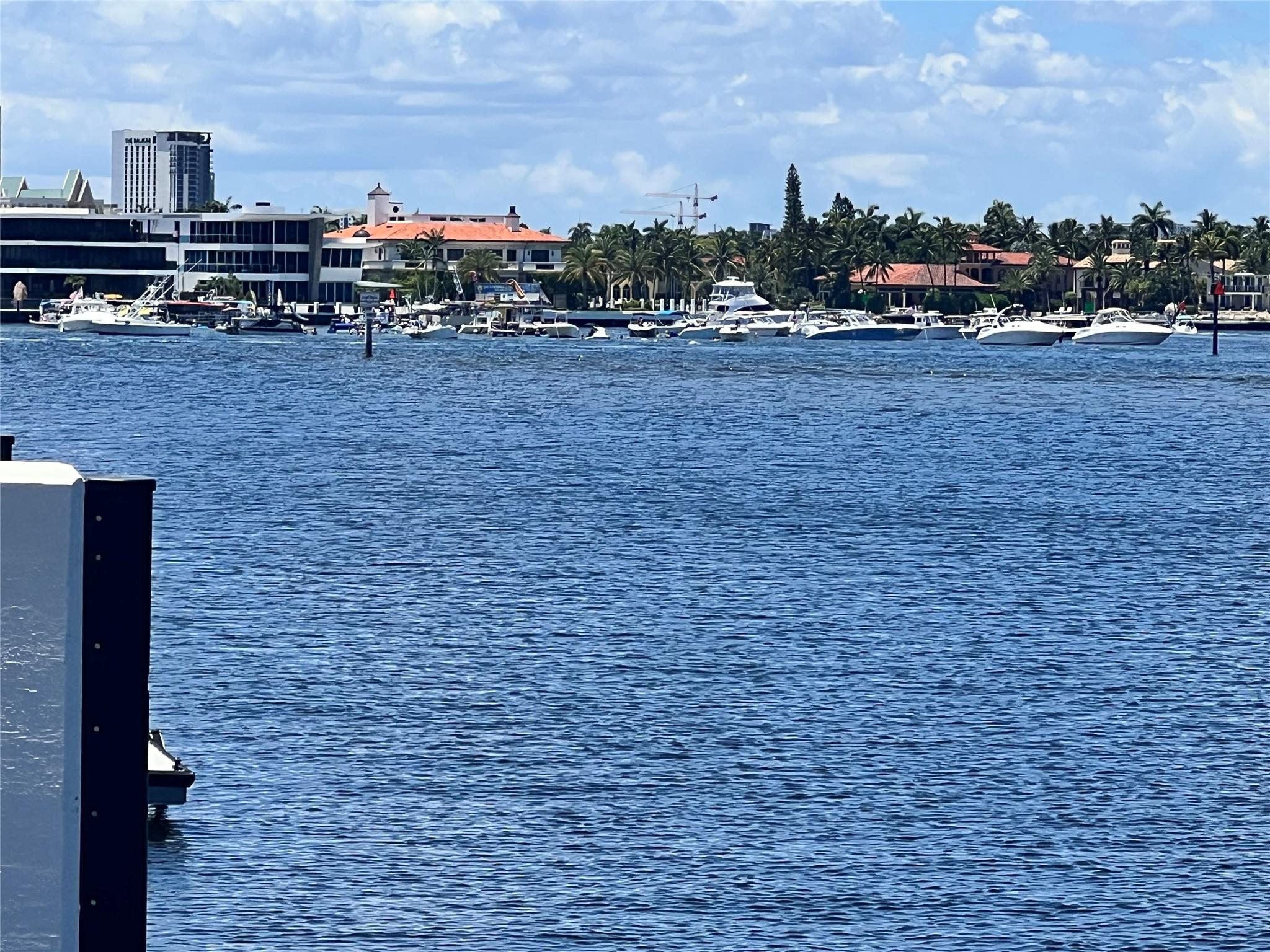 23 Isla Bahia Dr Fort Lauderdale, FL 33316