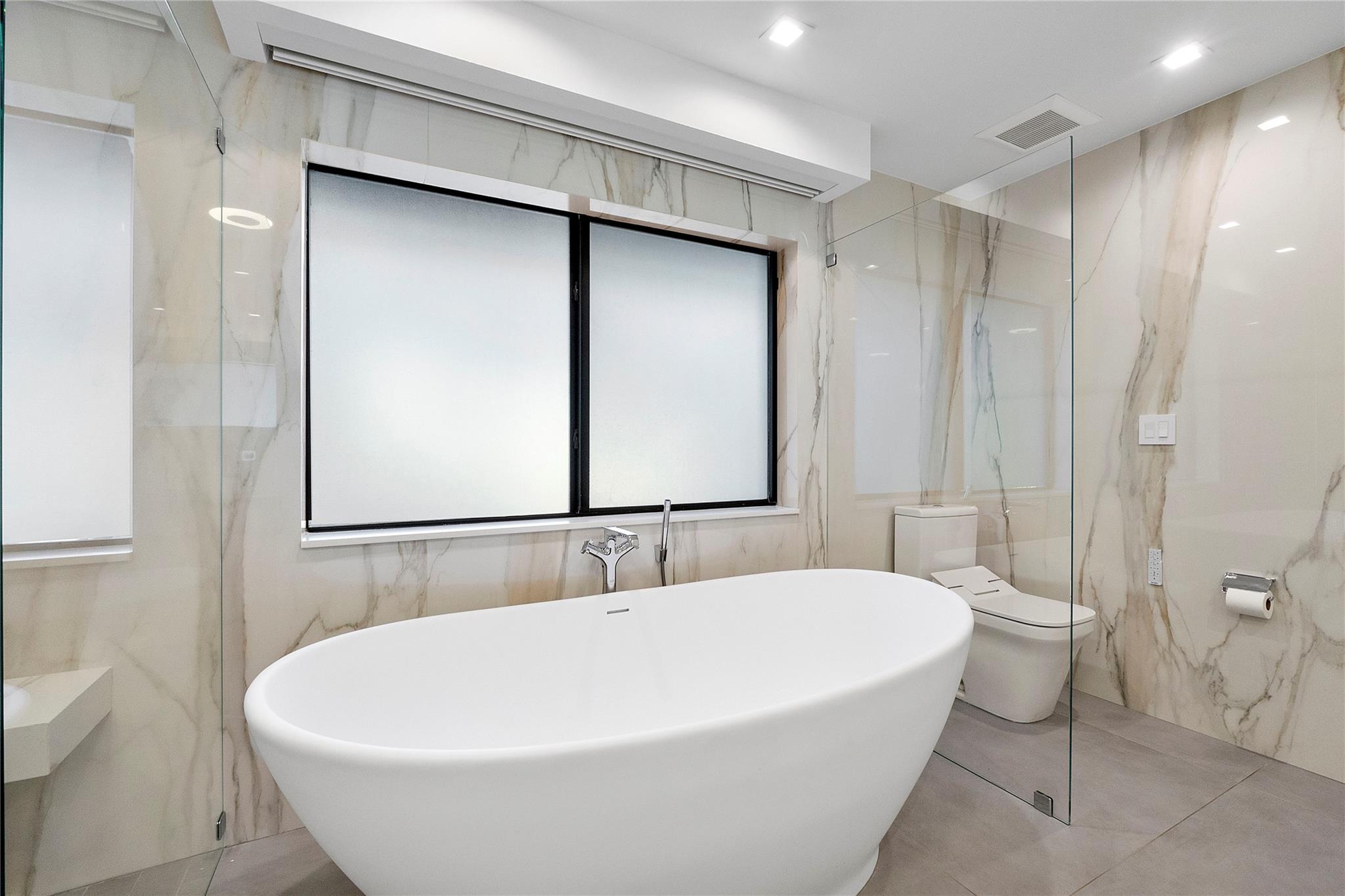 500 NE 14th Ave Fort Lauderdale, FL 33301