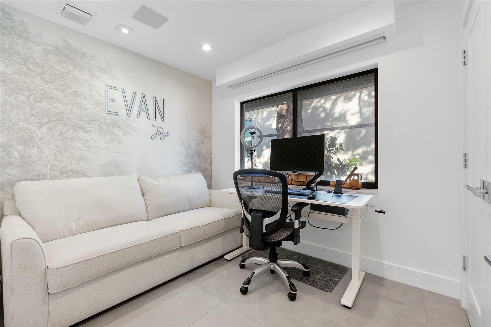 500 NE 14th Ave Fort Lauderdale, FL 33301