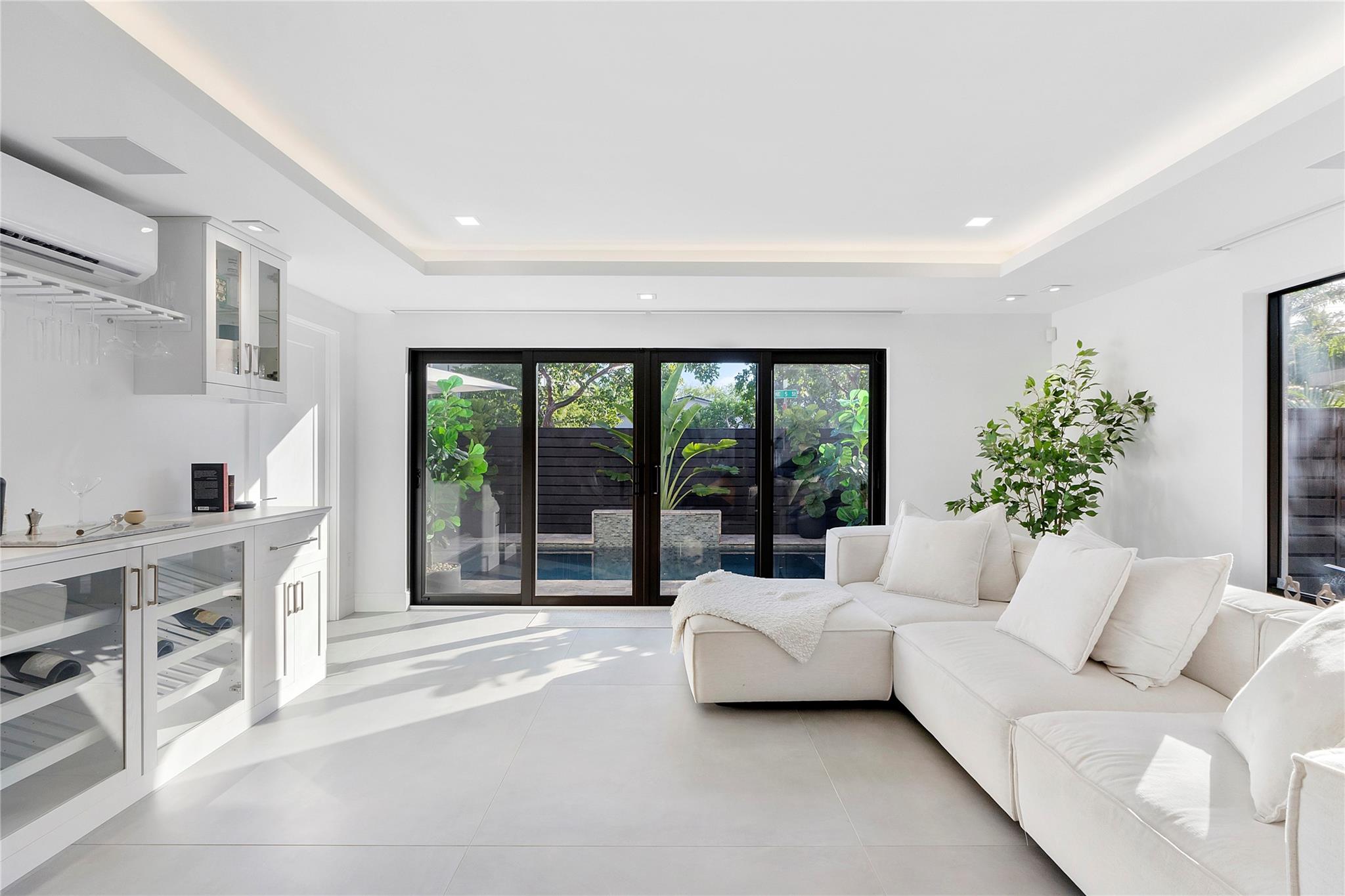 500 NE 14th Ave Fort Lauderdale, FL 33301