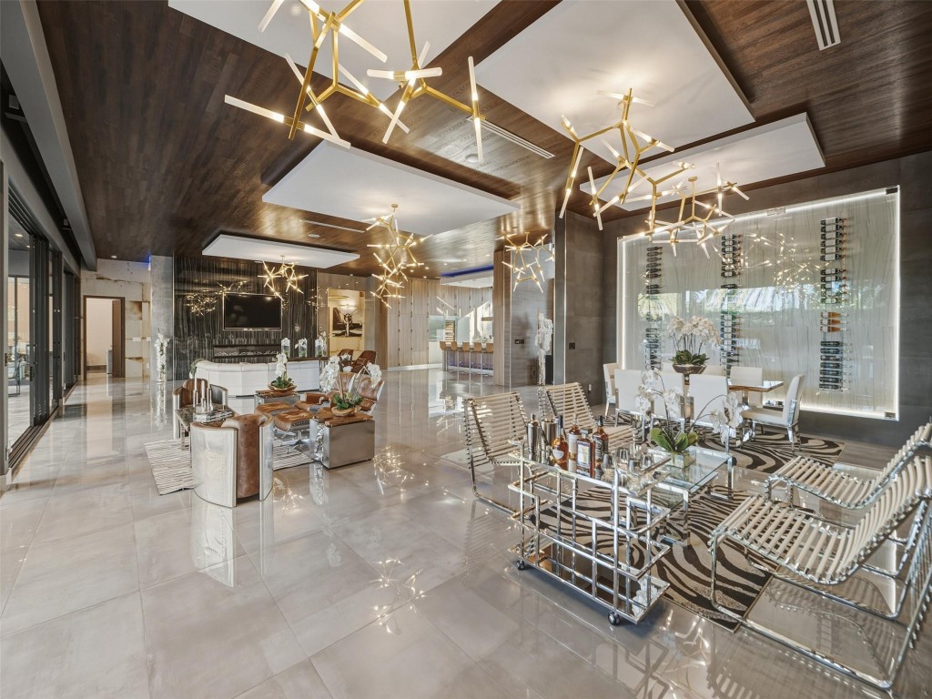 2213 NE 37th Dr Fort Lauderdale, FL 33308