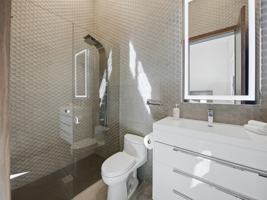 2213 NE 37th Dr Fort Lauderdale, FL 33308