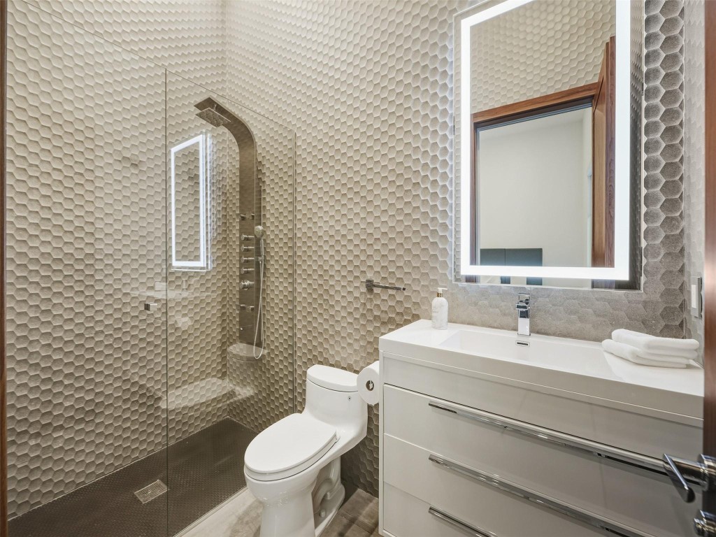 2213 NE 37th Dr Fort Lauderdale, FL 33308