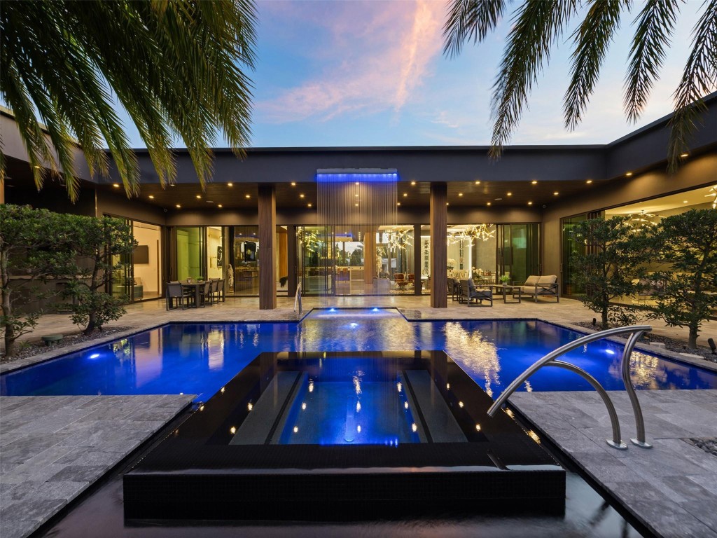 2213 NE 37th Dr Fort Lauderdale, FL 33308