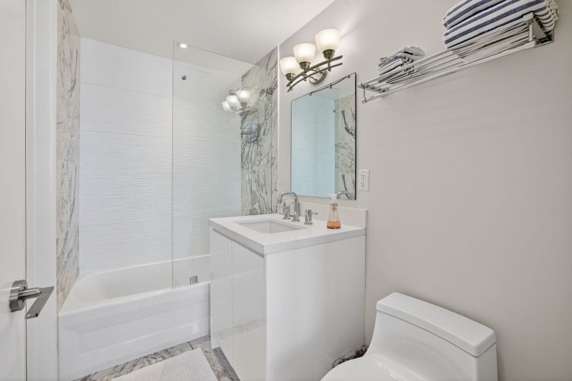 612 Bayshore #702 Fort Lauderdale, FL 33304