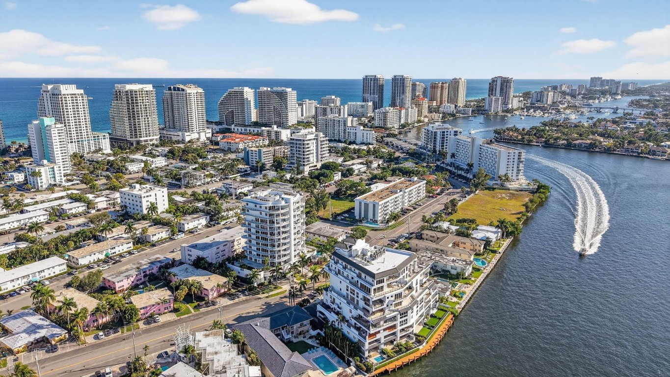 612 Bayshore #702 Fort Lauderdale, FL 33304