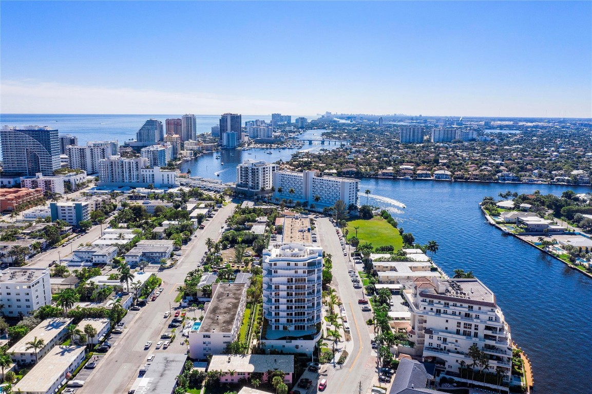 612 Bayshore #702 Fort Lauderdale, FL 33304