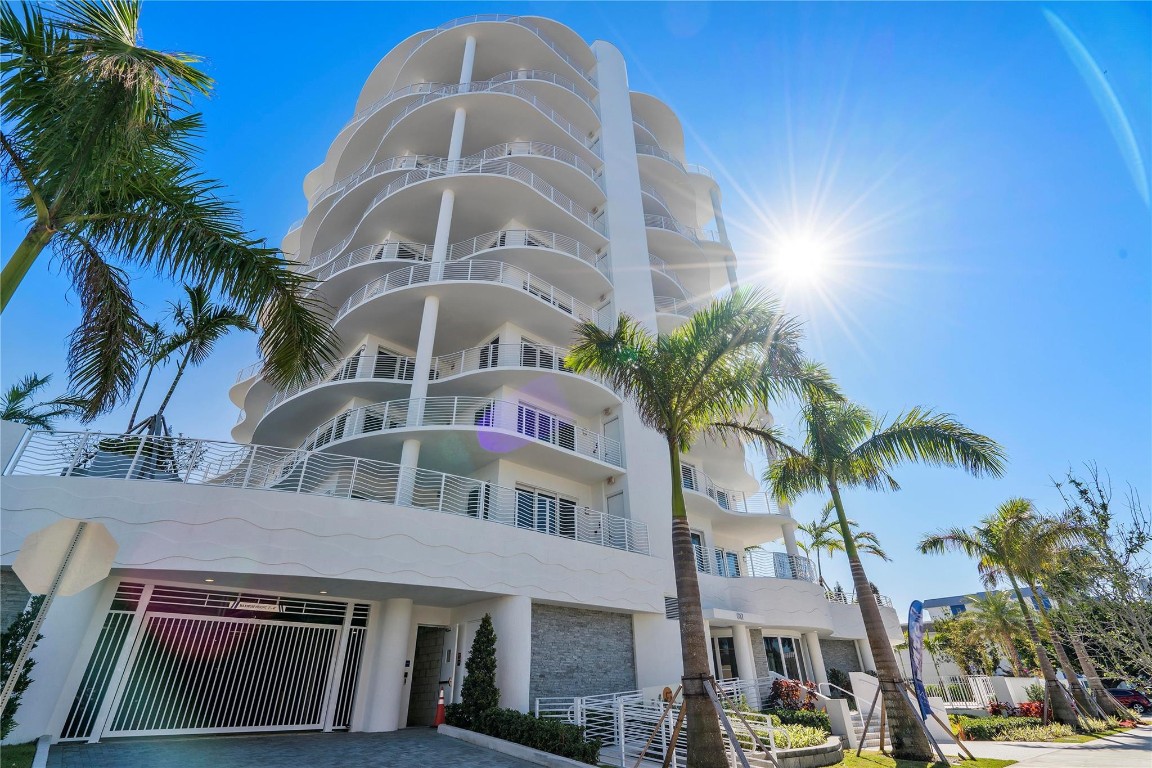612 Bayshore #702 Fort Lauderdale, FL 33304