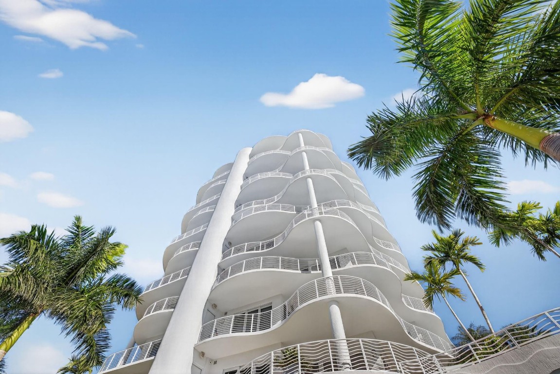 612 Bayshore #702 Fort Lauderdale, FL 33304