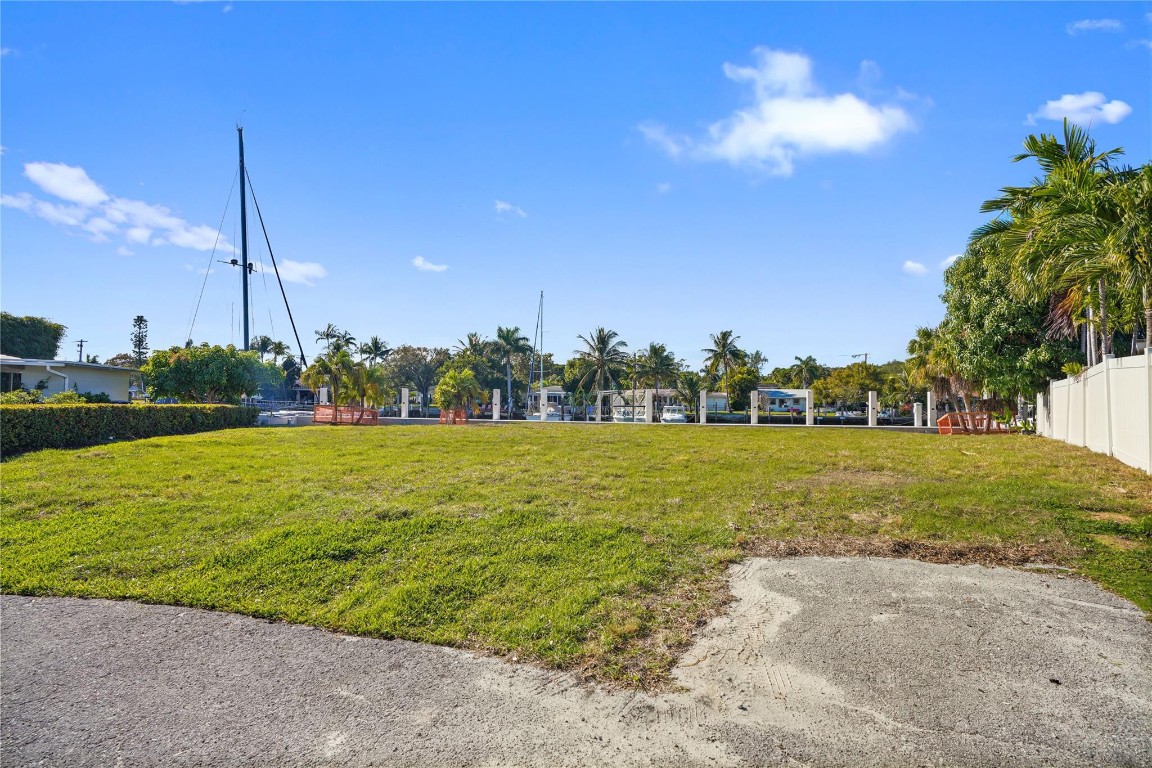 1429 SE 12th Fort Lauderdale, FL 33316