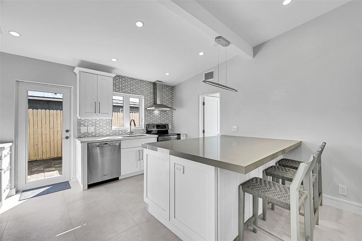 441 SE 14th Pompano Beach, FL 33060