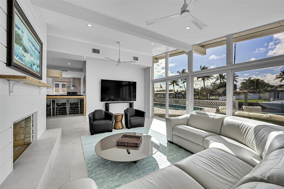 441 SE 14th Pompano Beach, FL 33060