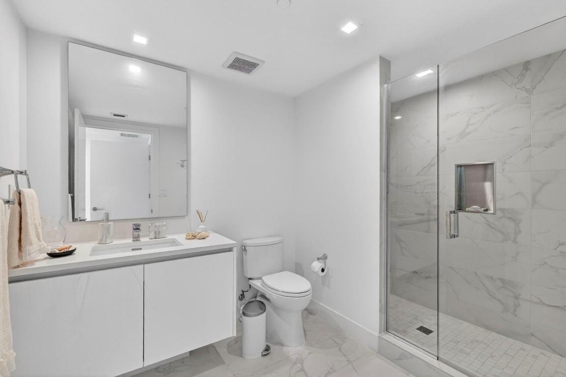 730 N Ocean #1204 Pompano Beach, FL 33062