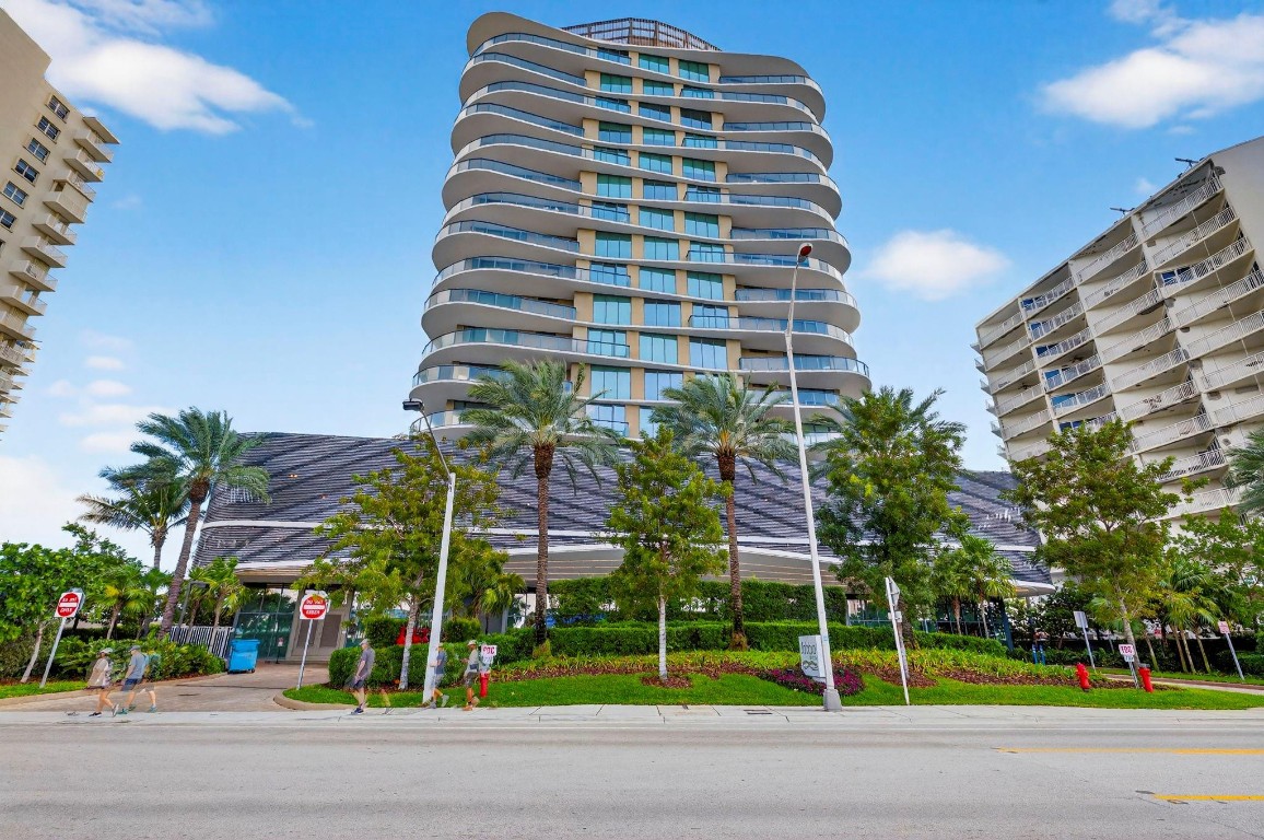 730 N Ocean #1204 Pompano Beach, FL 33062