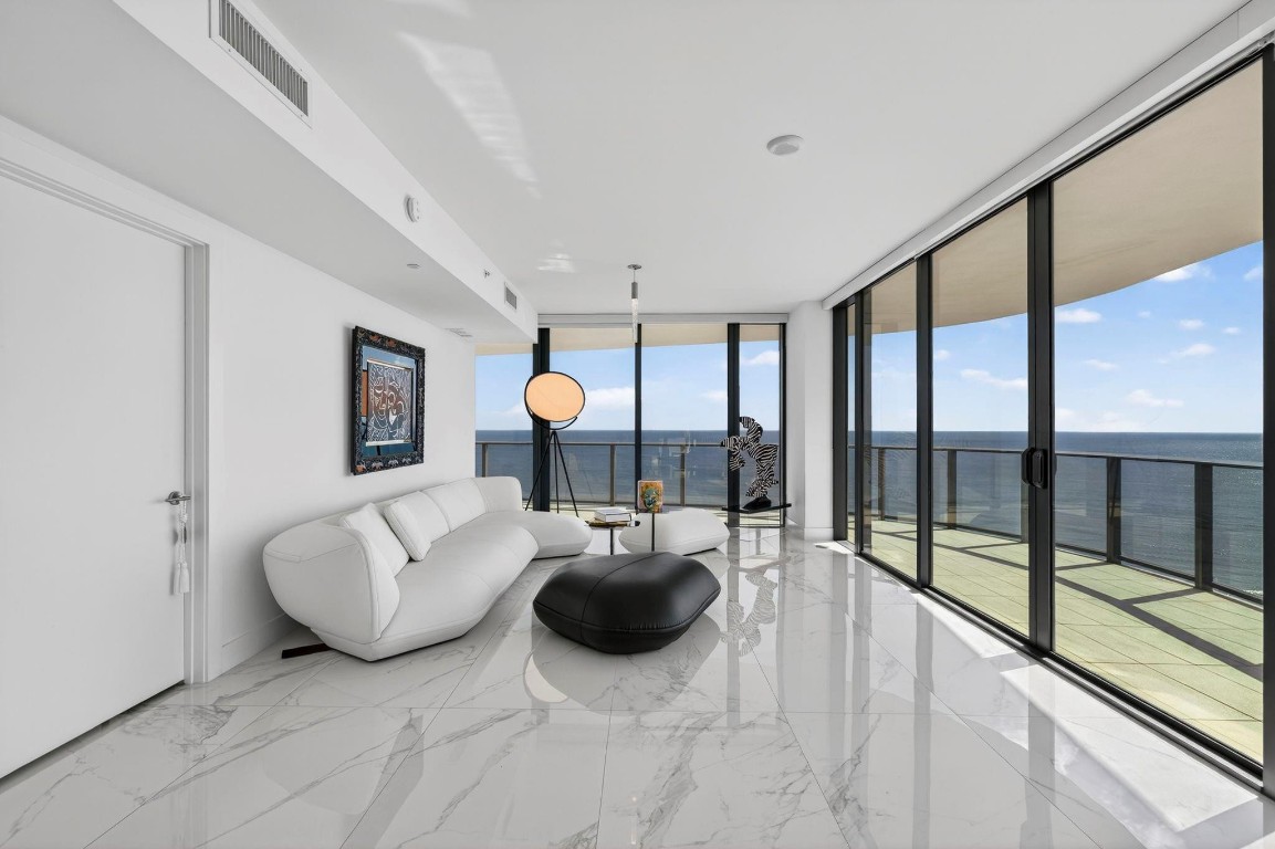 730 N Ocean #1204 Pompano Beach, FL 33062