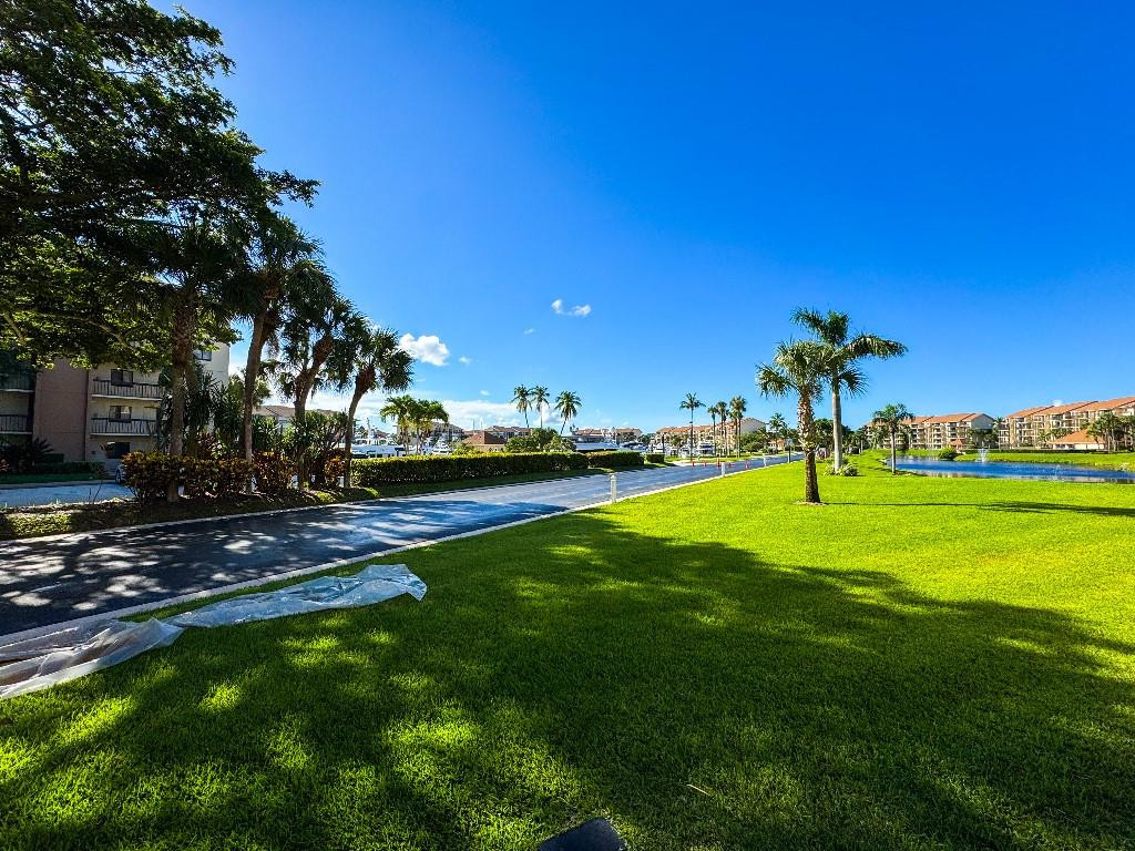 901 Seafarer #101 Jupiter, FL 33477