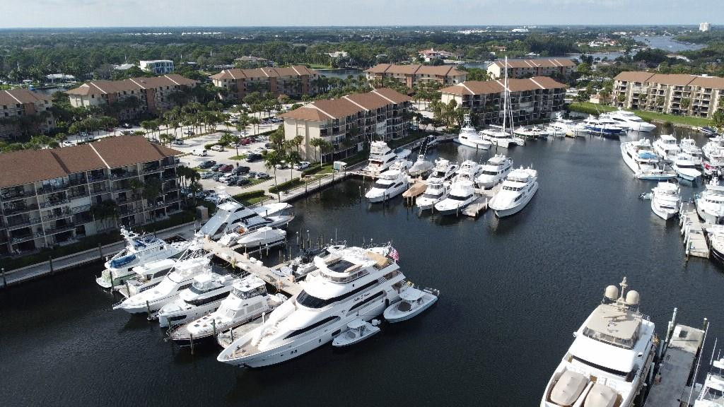 901 Seafarer #101 Jupiter, FL 33477