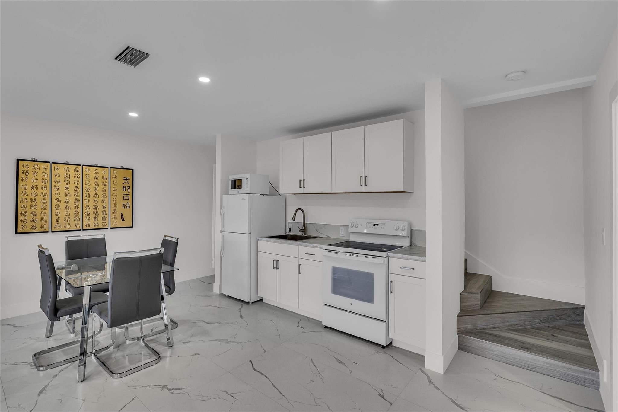 616 3rd Key Fort Lauderdale, FL 33304