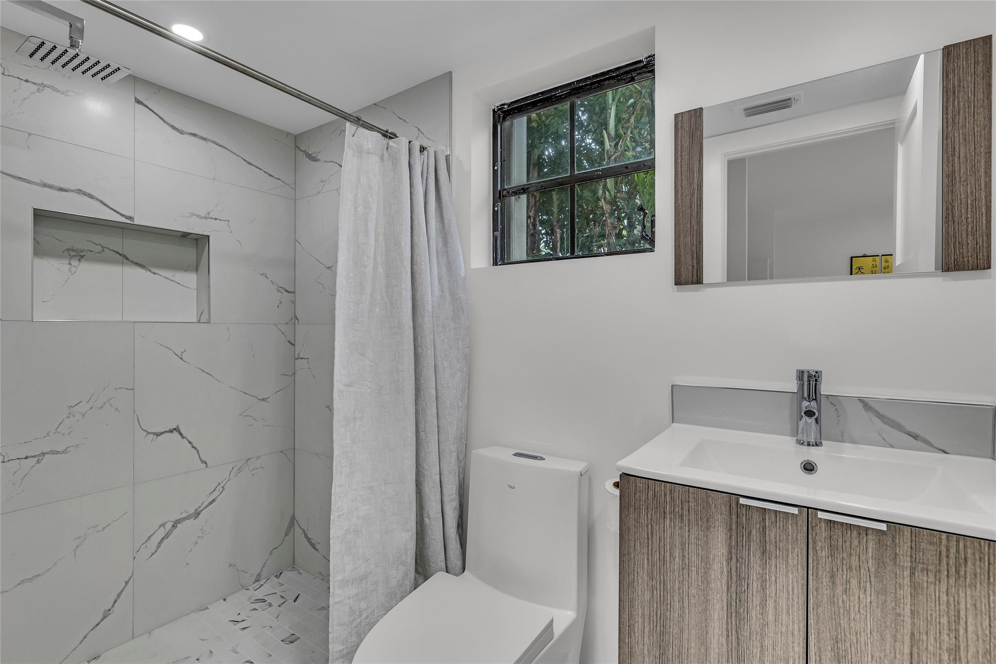 616 3rd Key Fort Lauderdale, FL 33304