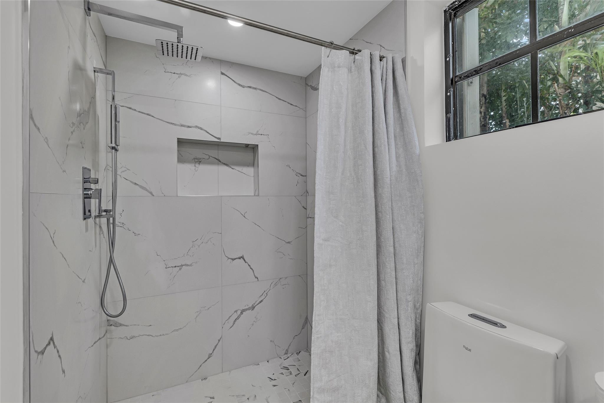 616 3rd Key Fort Lauderdale, FL 33304