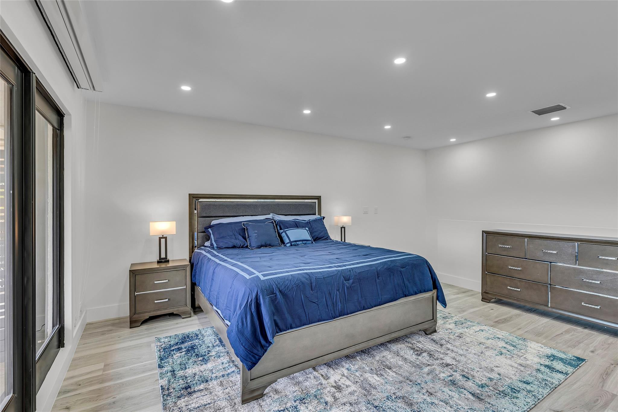 616 3rd Key Fort Lauderdale, FL 33304