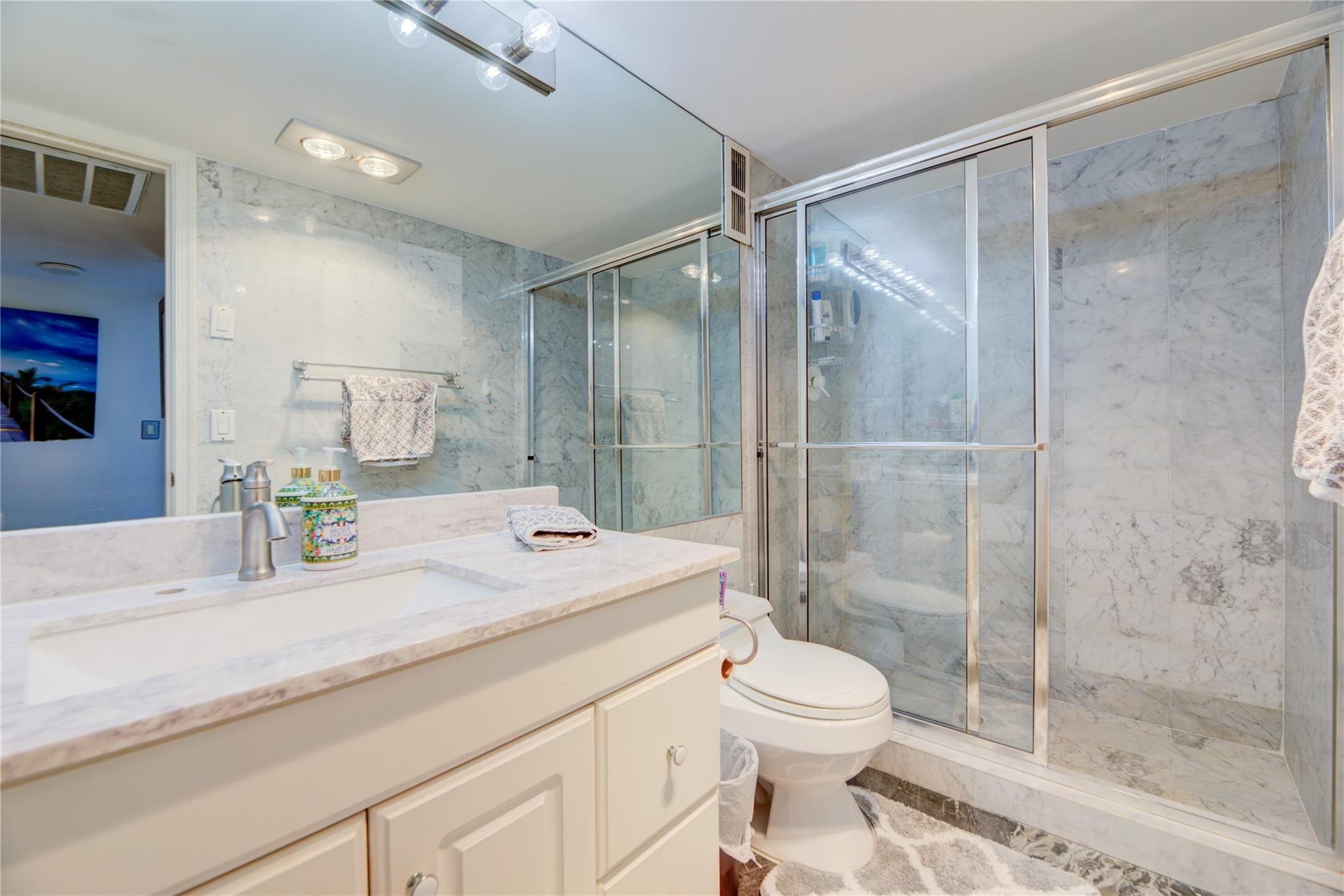 1 Las Olas #1117 Fort Lauderdale, FL 33316