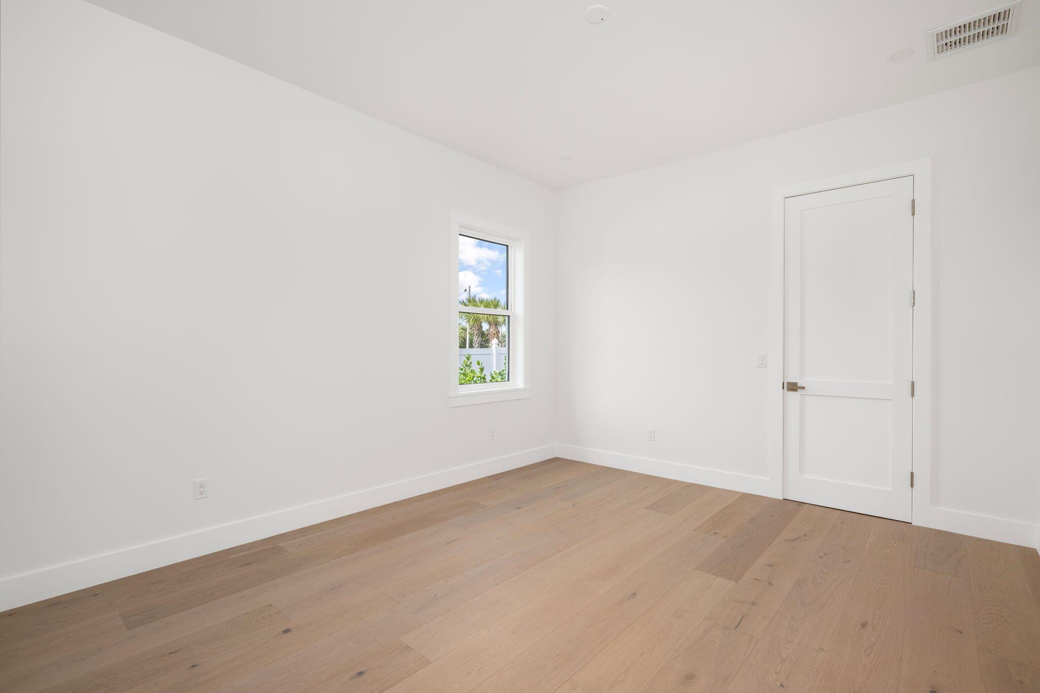 716 Conn Way Vero Beach, FL 32963