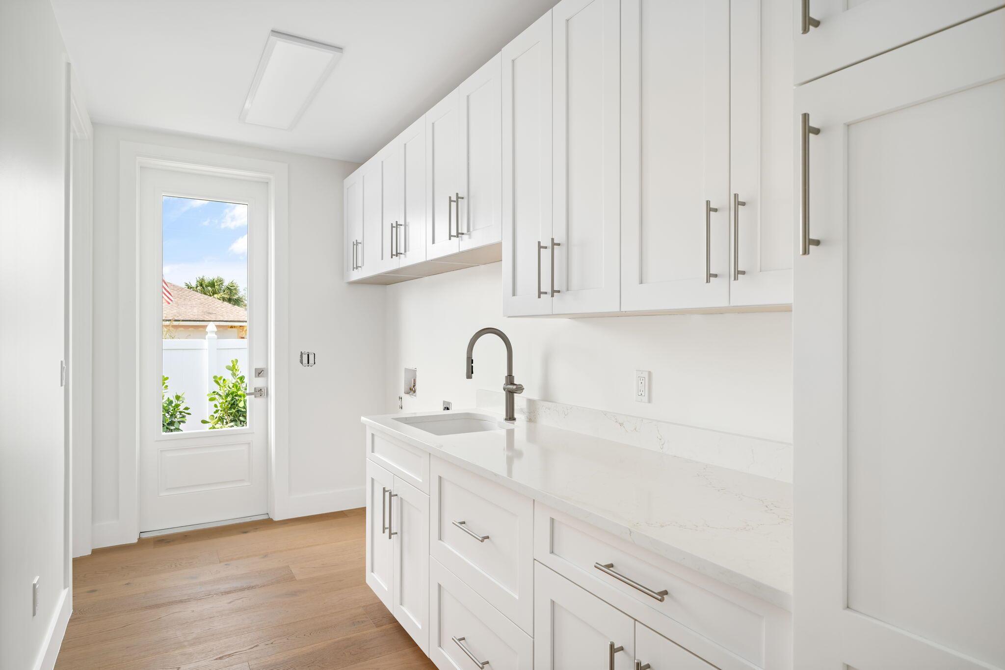 716 Conn Way Vero Beach, FL 32963