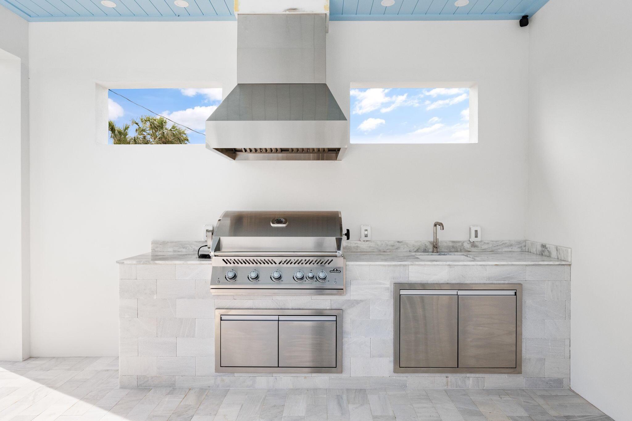 716 Conn Way Vero Beach, FL 32963