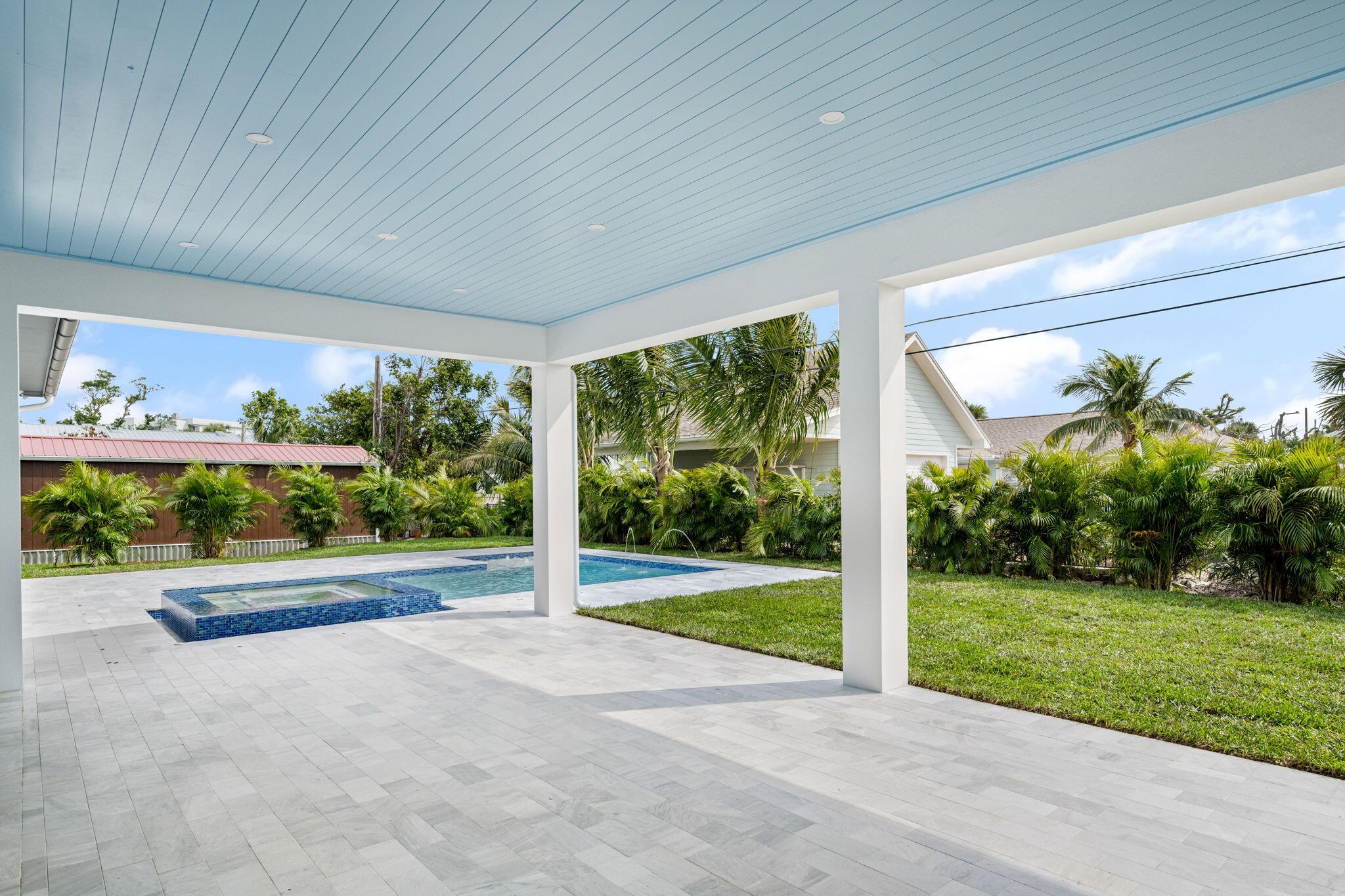 716 Conn Way Vero Beach, FL 32963