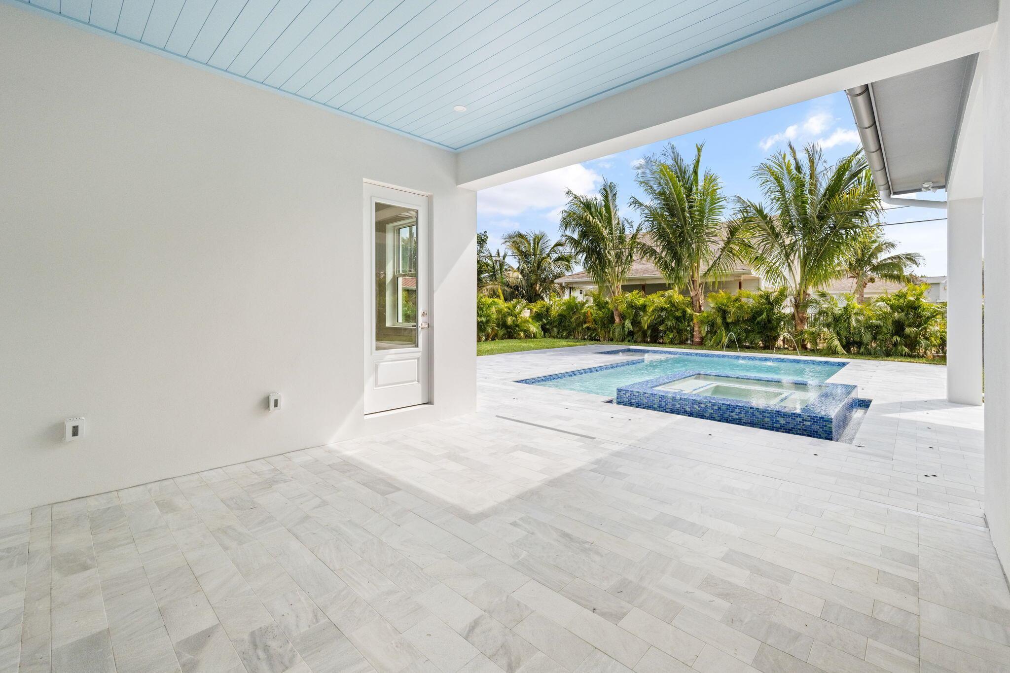 716 Conn Way Vero Beach, FL 32963