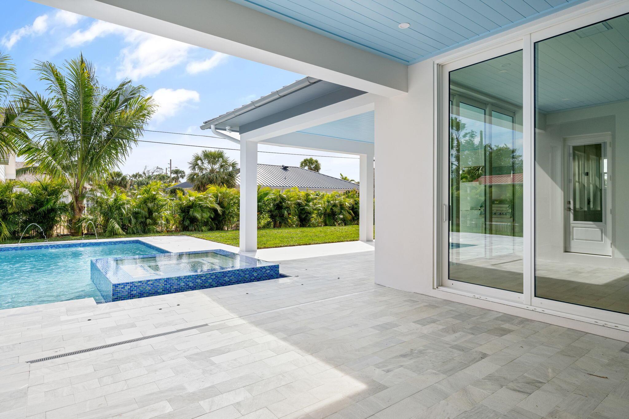 716 Conn Way Vero Beach, FL 32963