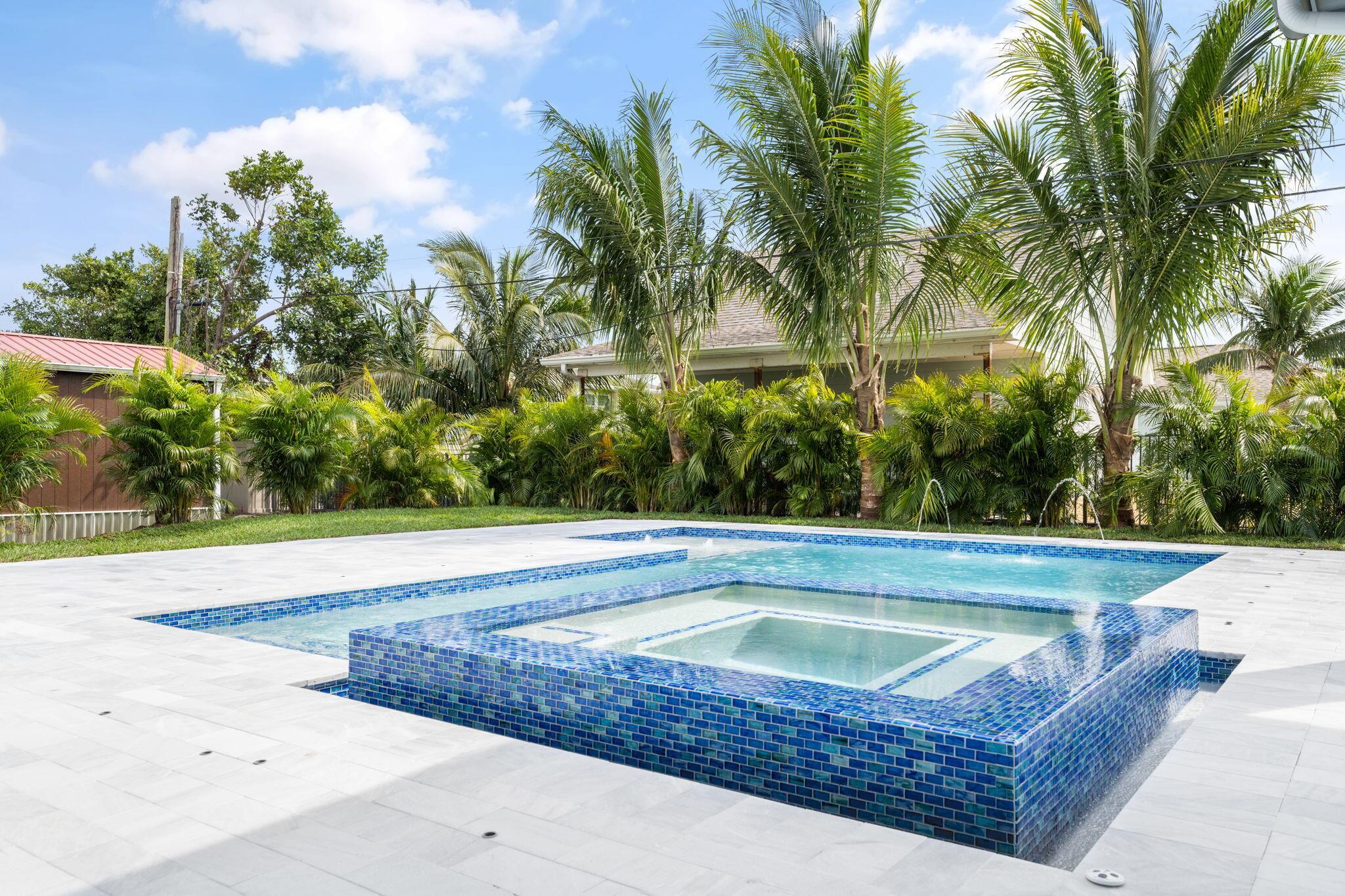 716 Conn Way Vero Beach, FL 32963