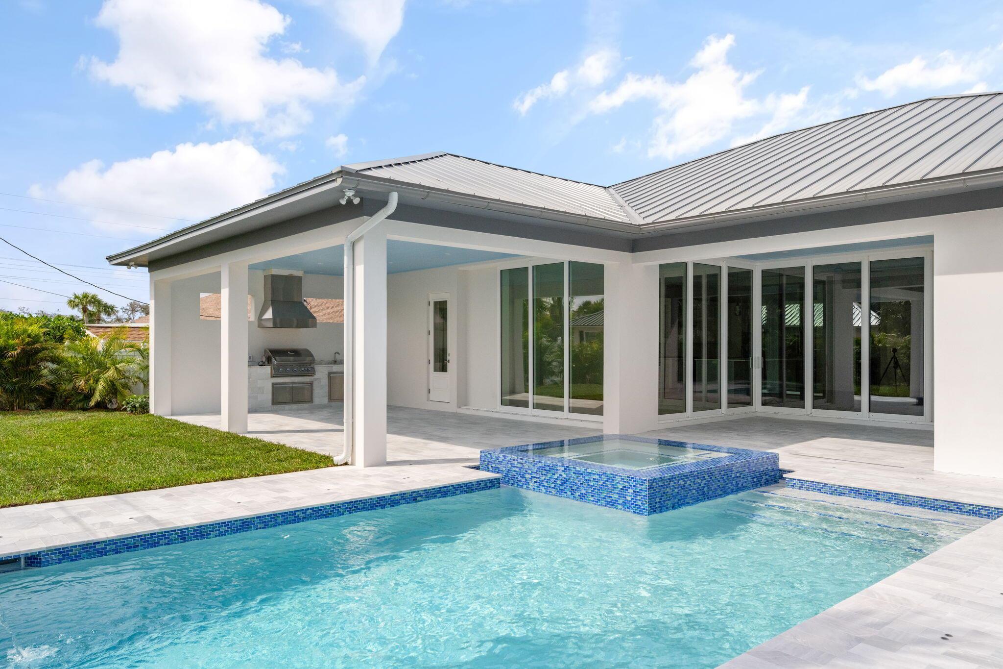 716 Conn Way Vero Beach, FL 32963