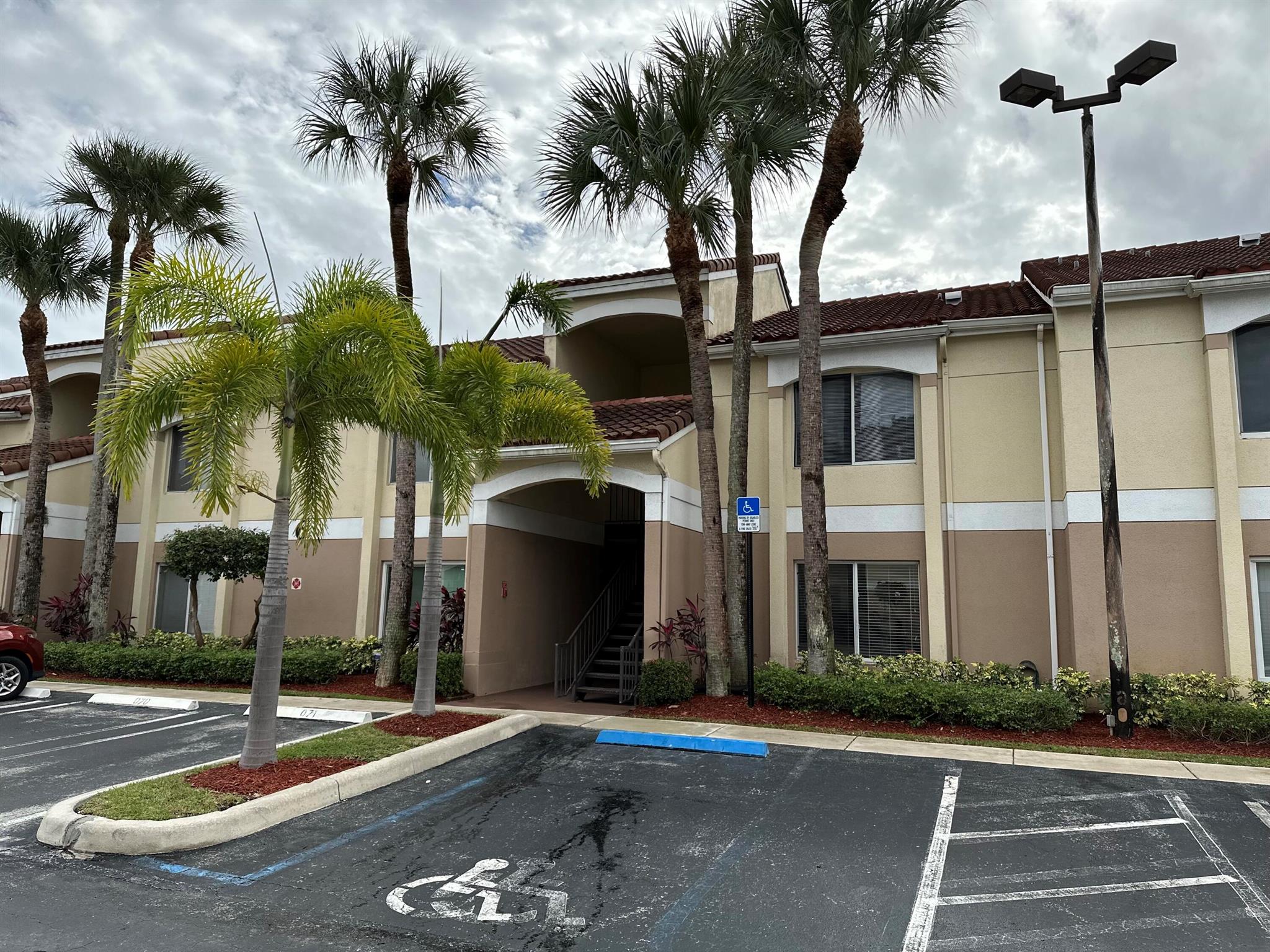 815 W Boynton Bch Blvd #6-205