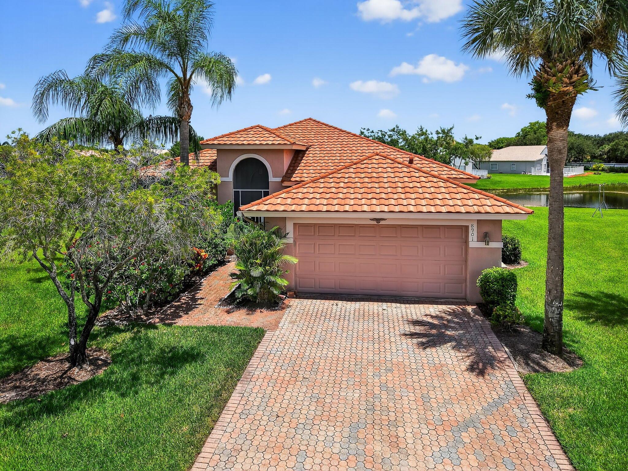 8901 Agliana Cir