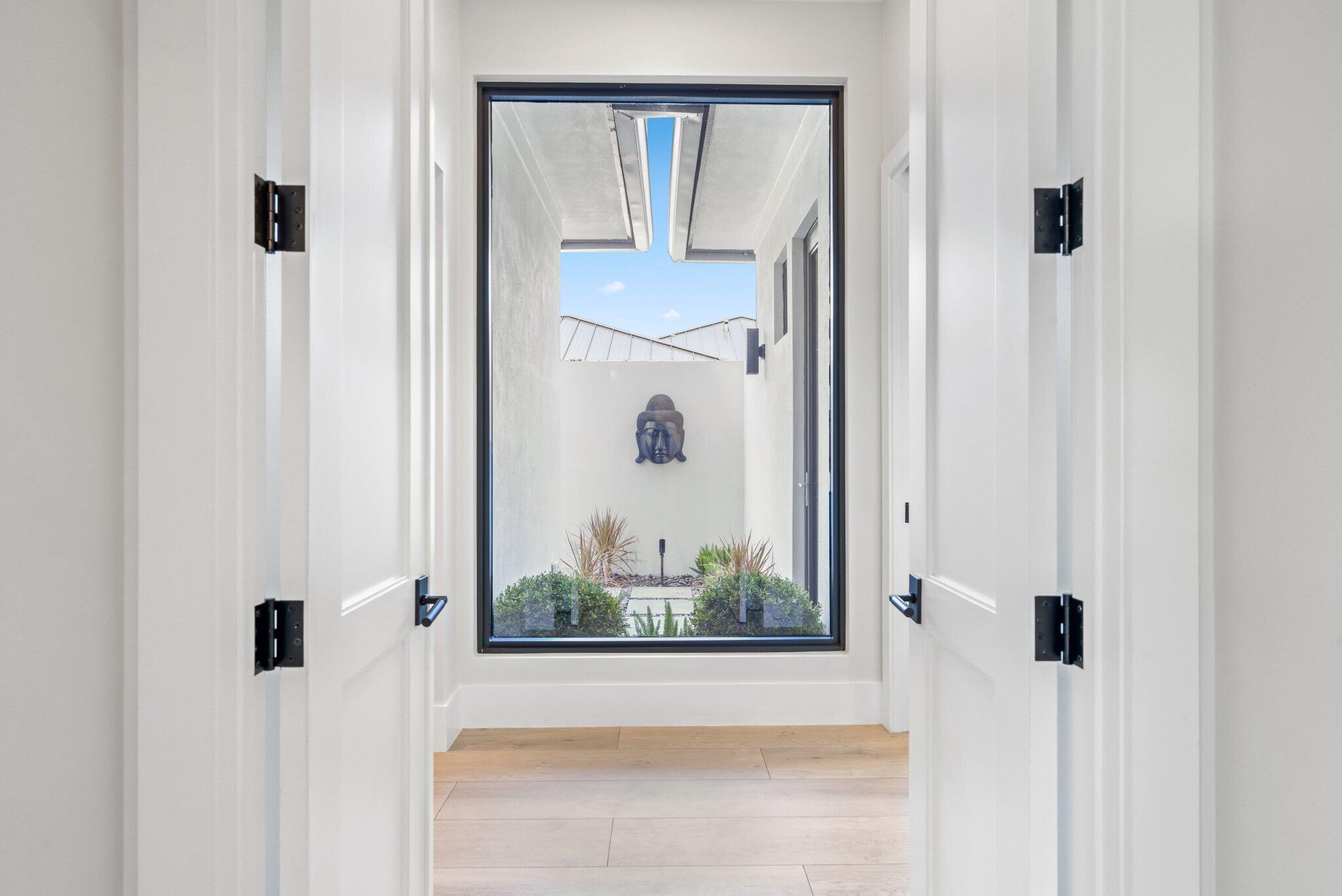 525 Whispering Pines Rd Boynton Beach, FL 33435